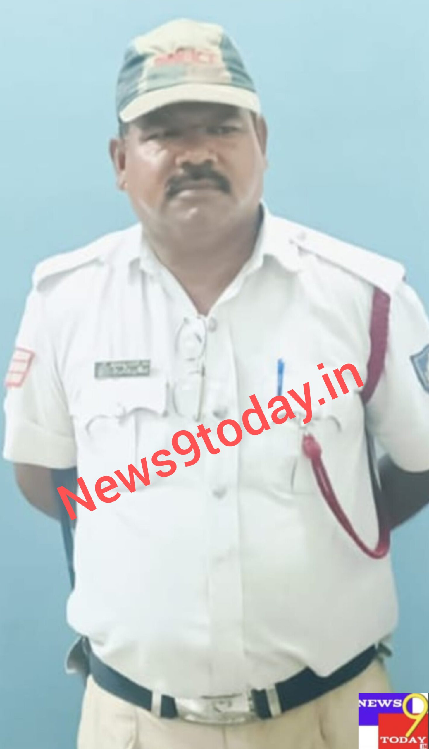 ಮಹಿಳೆ ಗೆ ಕಿರುಕುಳ, ಕರ್ತವ್ಯ ಲೋಪ ದೊರನ್ನಡತೆ, ಮಾಡಿದ ಹಿನ್ನೆಲೆ,ಟ್ರಾಫಿಕ್ ಹೆಡ್ ಕಾನ್ಸ್ಟೇಬಲ್ ಸೈಯದ್ ಸಾದಿಕ್ ಅಲಿ ಅಮಾನತ್ತು.ಅಸಲಿ ಸ್ಟೋರಿ ನೋಡಿ.