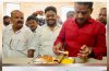 ದಲಿತ ಕೇರಿಯ ಇಂದಿರಾ ಕ್ಯಾಂಟಿನ್ ಗೆ ಟಾರ್ಗೆಟ್ ಮಾಡಿದ್ದೇಕೆ ಆ ಪತ್ರಕರ್ತ. ಸಾವಿರಾರು ಜನ ಕ್ಕೆ ಆಹಾರ ಸರಬರಾಜು ಅಂದ್ರೆ ಸಣ್ಣ ಮಾತು ಅಲ್ಲ.