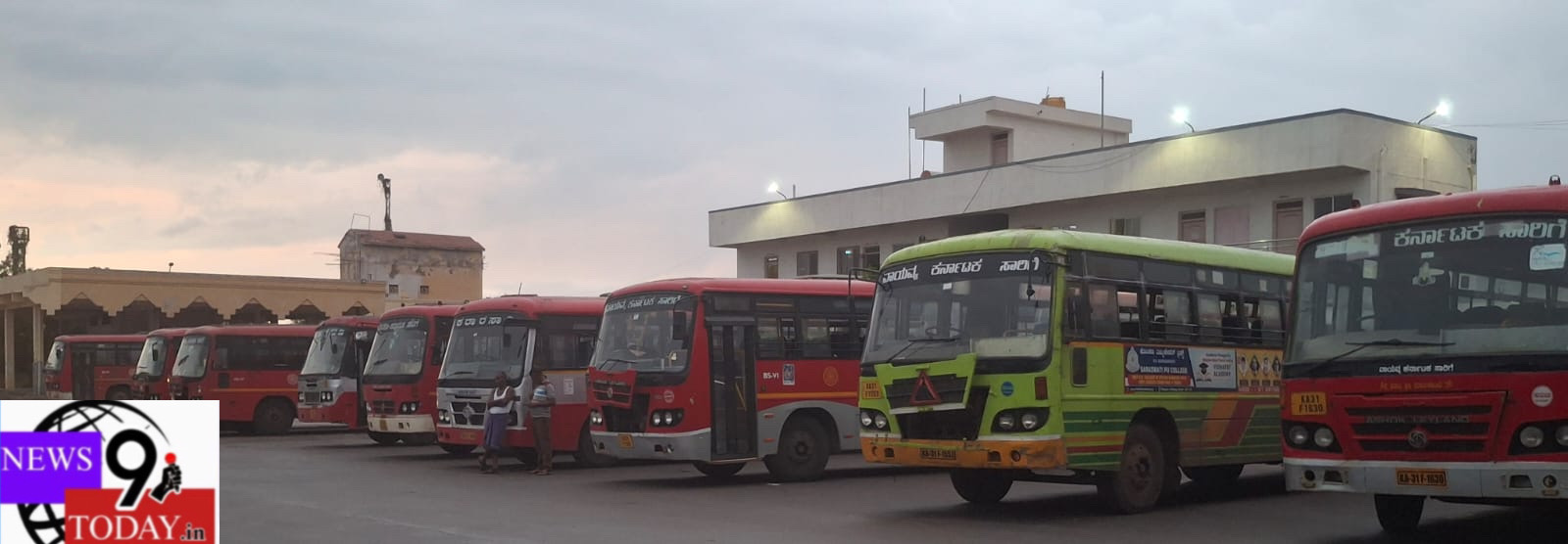 ಪ್ರಯಾಣಿಕರು ಗೆ ತೊಂದ್ರೆ ಇಲ್ಲ. ಖಾಸಗಿ ಬಸ್ಸು ಗಳು ವ್ಯವಸ್ಥೆ ಮಾಡದ ಜಿಲ್ಲಾ ಆಡಳಿತ.