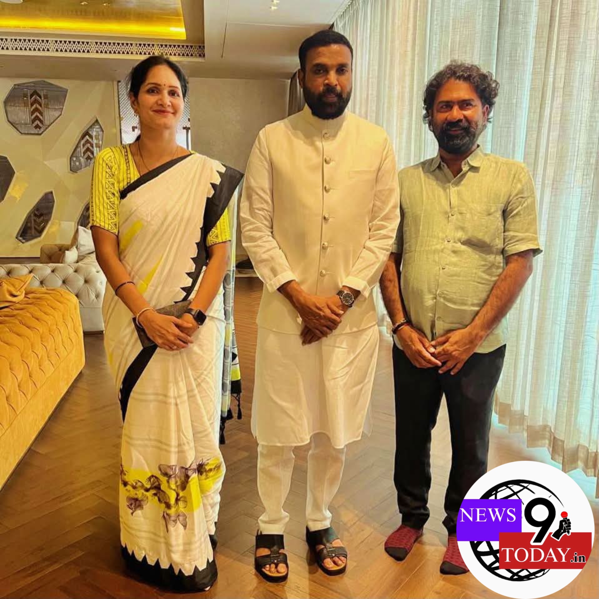 ಕಾಂಗ್ರೆಸ್ ನಾಯಕಿ ಜೊತೆ ಕಾಣಿಸಿಕೊಂಡ ಬಿಜೆಪಿ ಕಾರ್ಯಕರ್ತೆ, ಪಕ್ಷದಲ್ಲಿ ಶಿಸ್ತು ಇರಬೇಕು.ಉಜ್ವಲ ಶ್ರೀಧರ್ ನಡೆಗೆ ಪಕ್ಷದಲ್ಲಿ ಅಸಮಾಧಾನ? ಪ್ರತಿಭಟನಾ ಧರಣಿಯಿಂದ ಹೊರಹಾಕಿದ ಆರೋಪ ಕಾಂಗ್ರೆಸ್ ನಾಯಕಿ ಜೊತೆ ಕಾಣಿಸಿಕೊಂಡ ಬಿಜೆಪಿ ಕಾರ್ಯಕರ್ತೆ, ಪಕ್ಷದಲ್ಲಿ ಶಿಸ್ತು ಇರಬೇಕು.ಉಜ್ವಲ ಶ್ರೀಧರ್ ನಡೆಗೆ ಪಕ್ಷದಲ್ಲಿ ಅಸಮಾಧಾನ? ಪ್ರತಿಭಟನಾ ಧರಣಿಯಿಂದ ಹೊರಹಾಕಿದ ಆರೋಪ