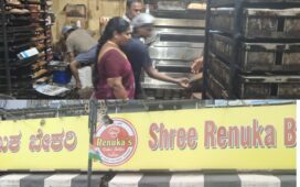 ಬಳ್ಳಾರಿಯಲ್ಲಿ ಬೇಕರಿಗಳ ಮೇಲೆ ಅಧಿಕಾರಿಗಳ ದಿಢೀರ್ ದಾಳಿ: ಅವಧಿ ಮೀರಿದ ಆಹಾರ ಪದಾರ್ಥಗಳು ಪತ್ತೆ!