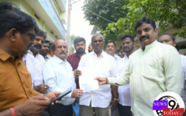 ಮೊಬೈಲ್ ಟವರ್ ನಿರ್ಮಾಣಕ್ಕೆ ಸಾರ್ವಜನಿಕರ ವಿರೋಧ: ಸ್ಥಳಕ್ಕೆ ಭೇಟಿ ನೀಡಿದ ಮಾಜಿ ಶಾಸಕ ಸೋಮಶೇಖರ ರೆಡ್ಡಿ.